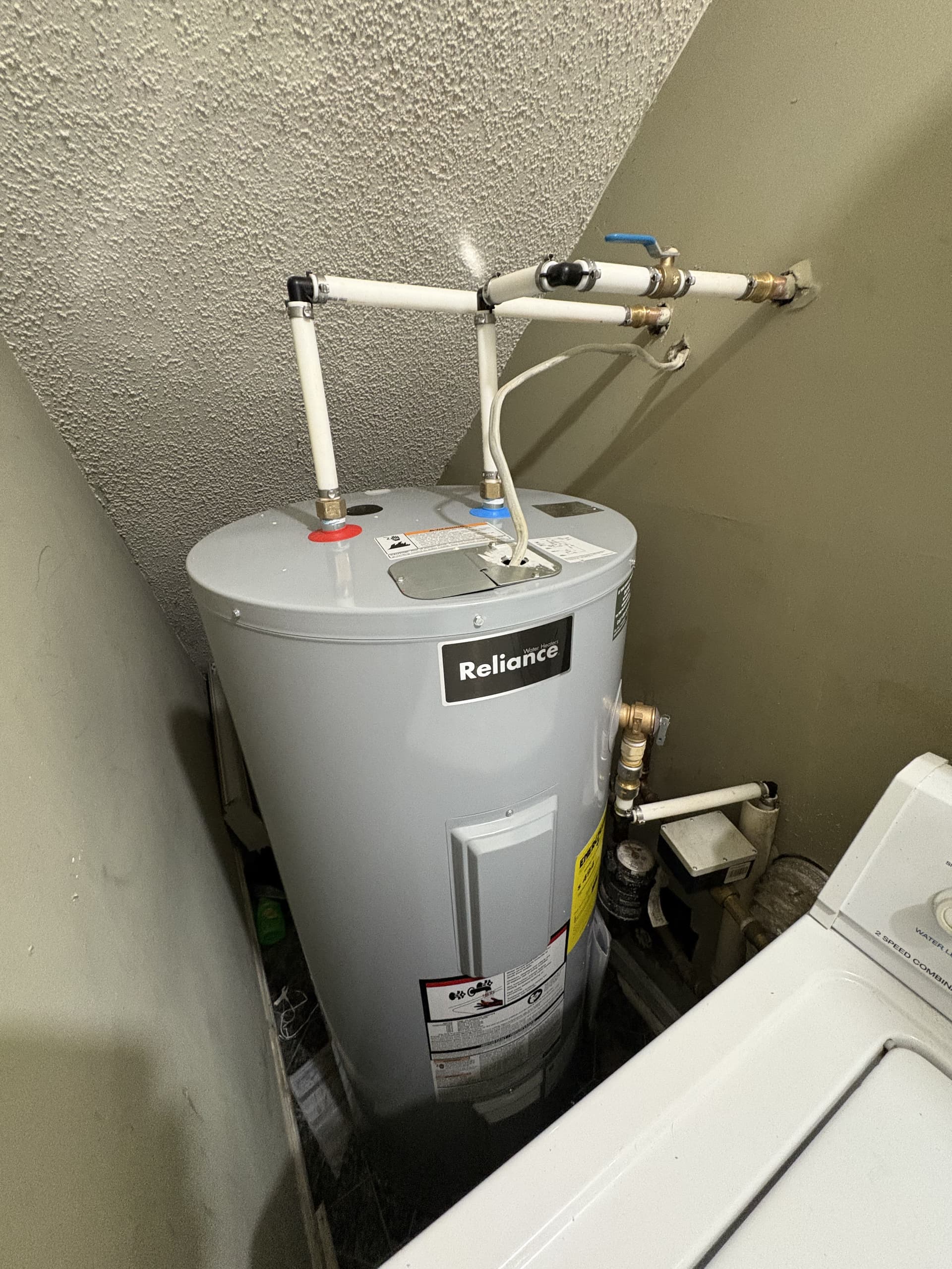Gallery photos for Quick Water Heater Replacement in Third-Floor Apartment: Image #6