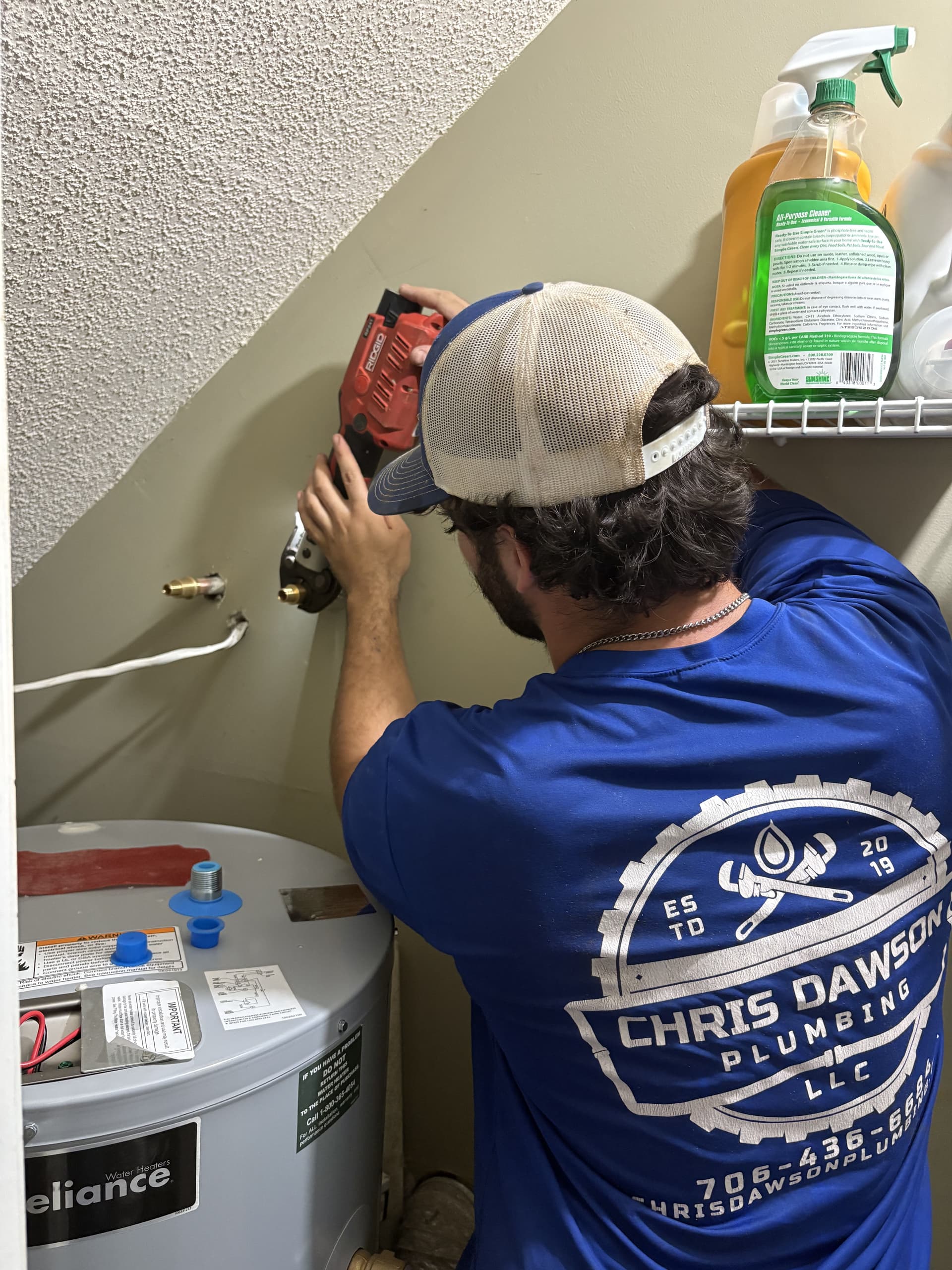 Gallery photos for Quick Water Heater Replacement in Third-Floor Apartment: Image #1