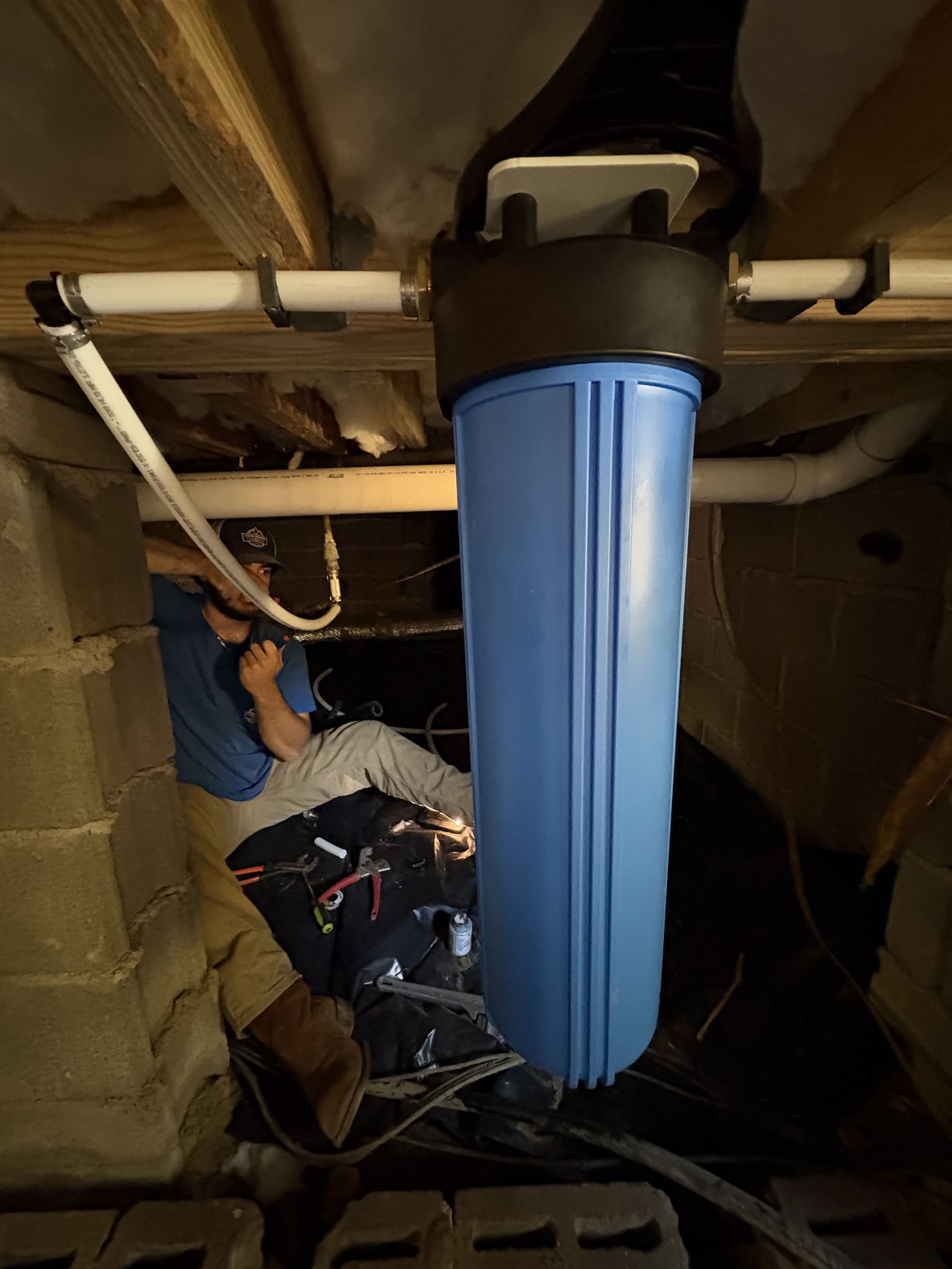 Seamless Water Service Upgrade with New PEX Pipes image